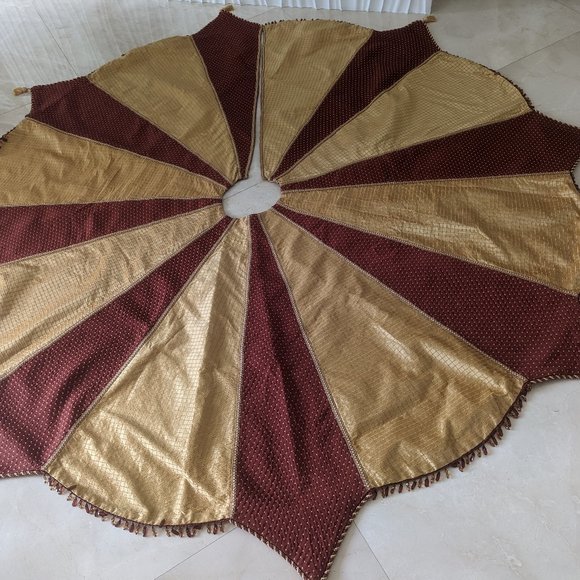 Museum Quality Custom Silk Reversable Christmas Tree Skirt Better than Frontgate - Picture 1 of 12